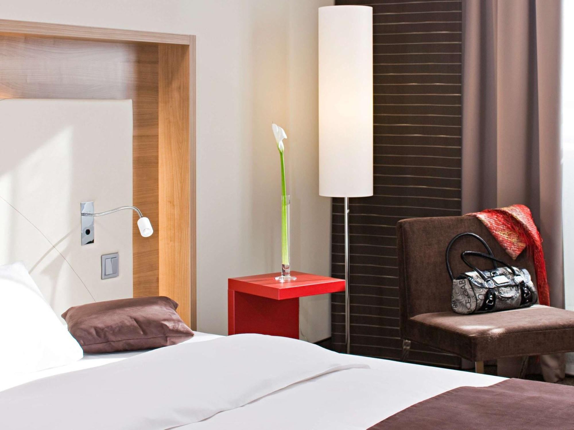 Mercure Hotel Stuttgart Airport Messe Exterior foto