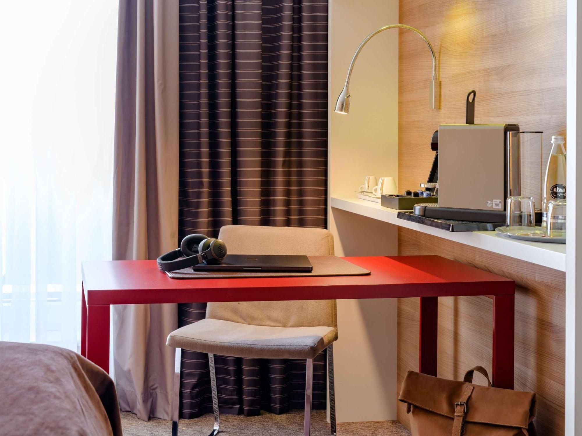 Mercure Hotel Stuttgart Airport Messe Exterior foto