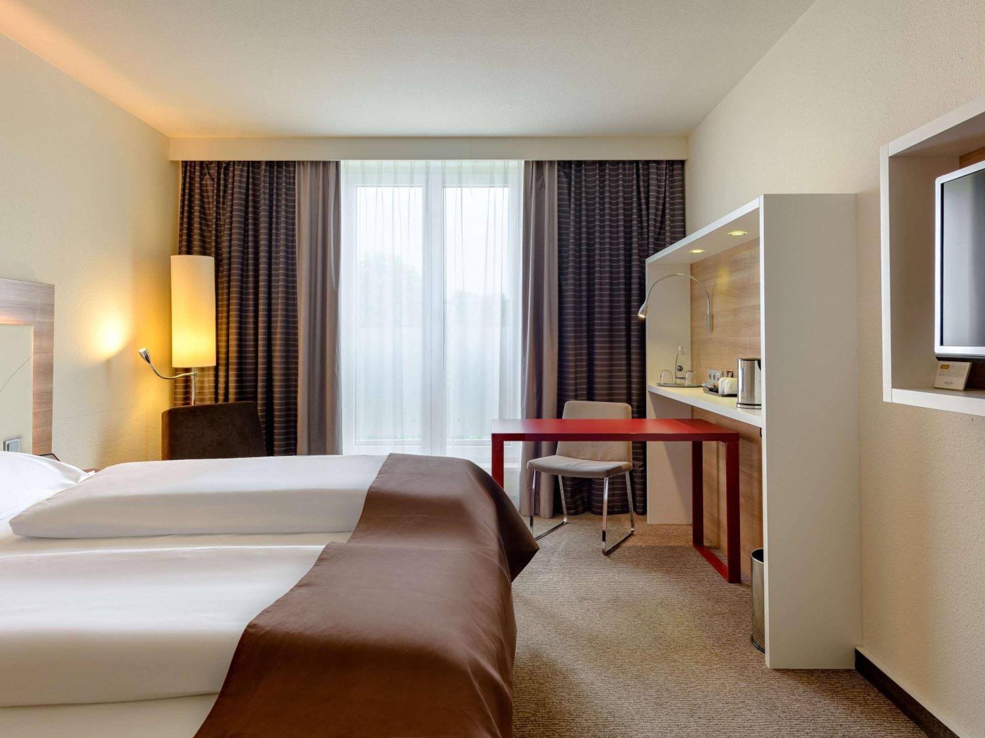 Mercure Hotel Stuttgart Airport Messe Exterior foto