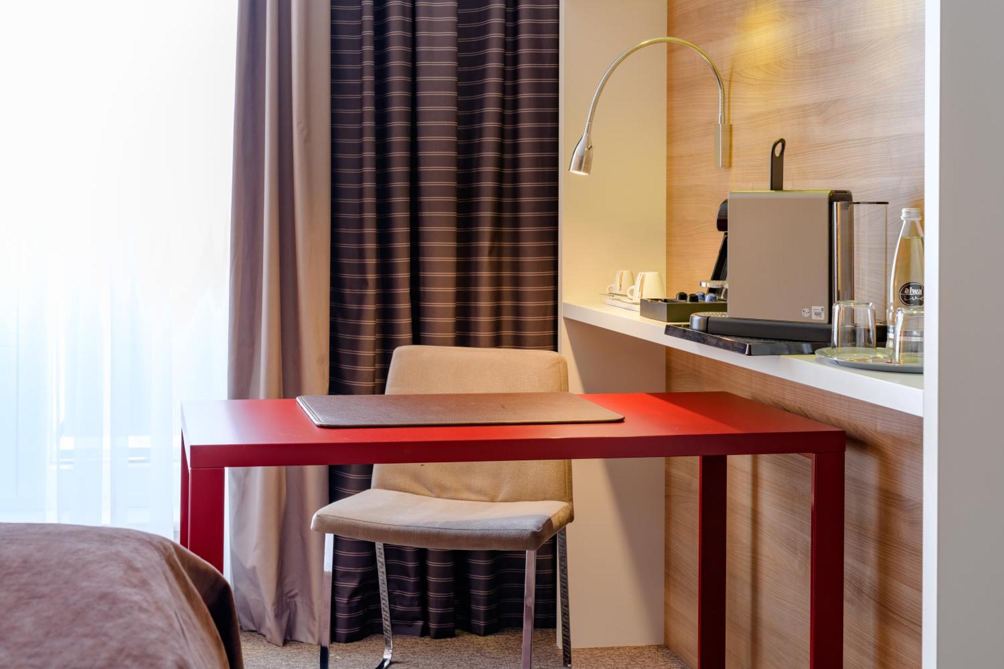 Mercure Hotel Stuttgart Airport Messe Exterior foto