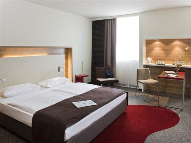Mercure Hotel Stuttgart Airport Messe Exterior foto